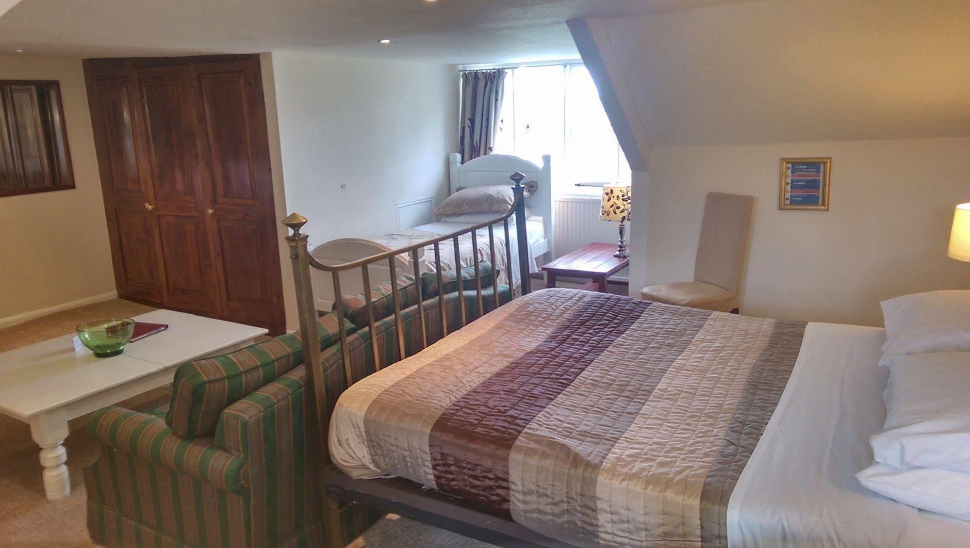 The Globe Inn Chagford Exteriör bild